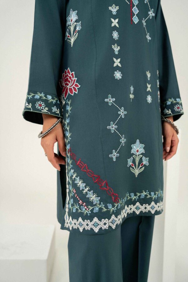 Nishat linen winter collection 2026 | 2 piece - embroidered suit - pw25-390 Nishat Linen Winter Collection 2026 | 2 Piece - Embroidered Suit - PW25-390 - Image 6