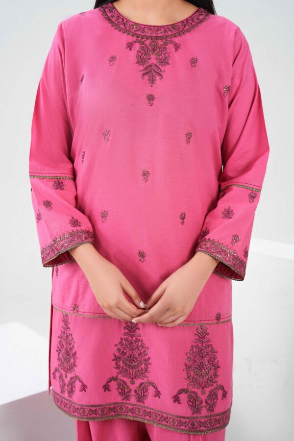 Nishat linen winter collection 2026 | 3 piece - embroidered suit - pw25-459 Nishat Linen Winter Collection 2026 | 3 Piece - Embroidered Suit - PW25-459 - Image 5