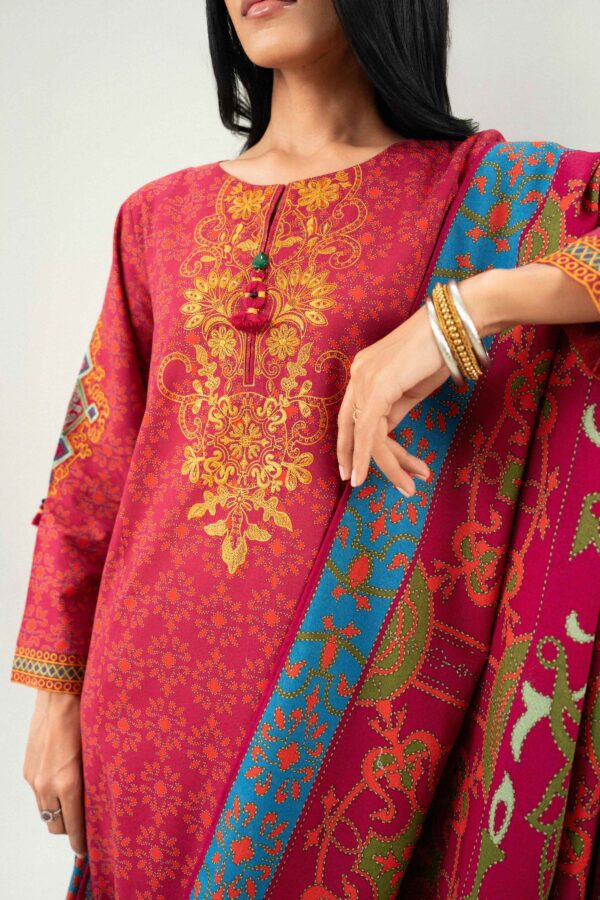 Nishat linen winter collection 2026 | 3 piece - printed embroidered suit - pw25-463 Nishat Linen Winter Collection 2026 | 3 Piece - Printed Embroidered Suit - PW25-463 - Image 6