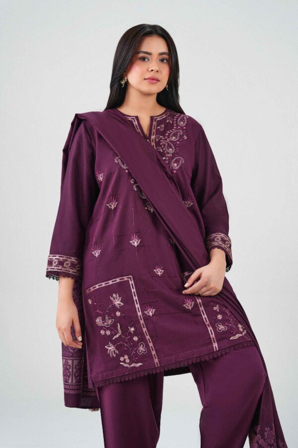 Nishat linen winter collection 2026 | 3 piece - embroidered suit - pw25-469 Nishat Linen Winter Collection 2026 | 3 Piece - Embroidered Suit - PW25-469 - Image 4