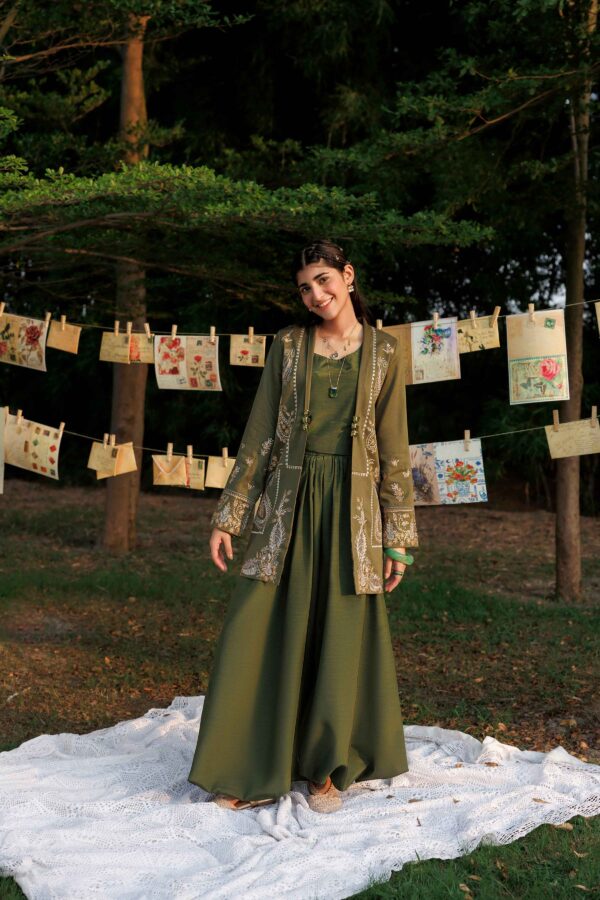 Nishat linen winter collection 2026 | embroidered jacket - pw25-547 Nishat Linen Winter Collection 2026 | Embroidered Jacket - PW25-547 - Image 6
