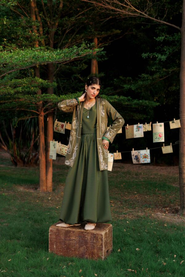 Nishat linen winter collection 2026 | embroidered jacket - pw25-547 Nishat Linen Winter Collection 2026 | Embroidered Jacket - PW25-547 - Image 4