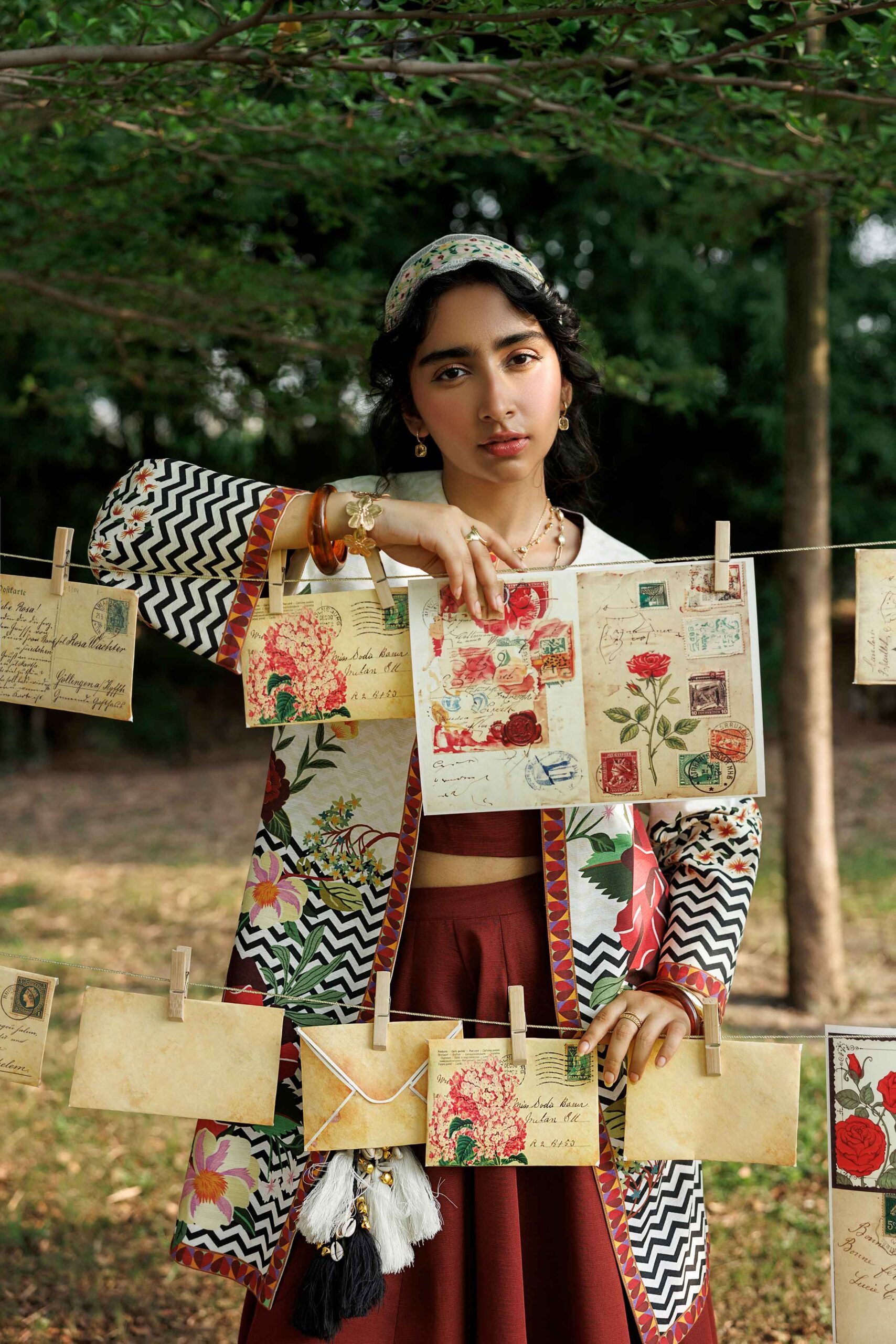 Nishat linen winter collection 2026 | printed jacket - pw25-556 Nishat Linen Winter Collection 2026 | Printed Jacket - PW25-556 - Image 5