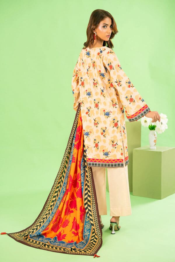Printed-cotton-linen-dupatta-printed-cotton-linen-shirt-dyed-trouser-gulahmed-wns-52046-back Gul Ahmed Winter 2026 - 3 Piece Printed Cotton Linen Suit with Dupatta– Printed-Cotton-Linen-Dupatta-Printed-Cotton-L