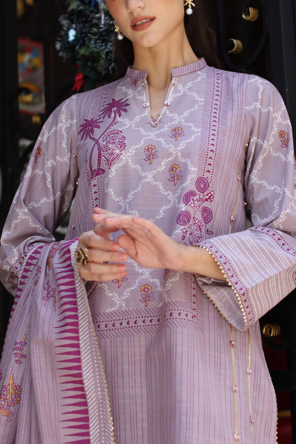 Gul Ahmed Winter 2026 3 Piece Gold Printed Khaddar Suit with Gold Printed Khaddar Dupatta–
