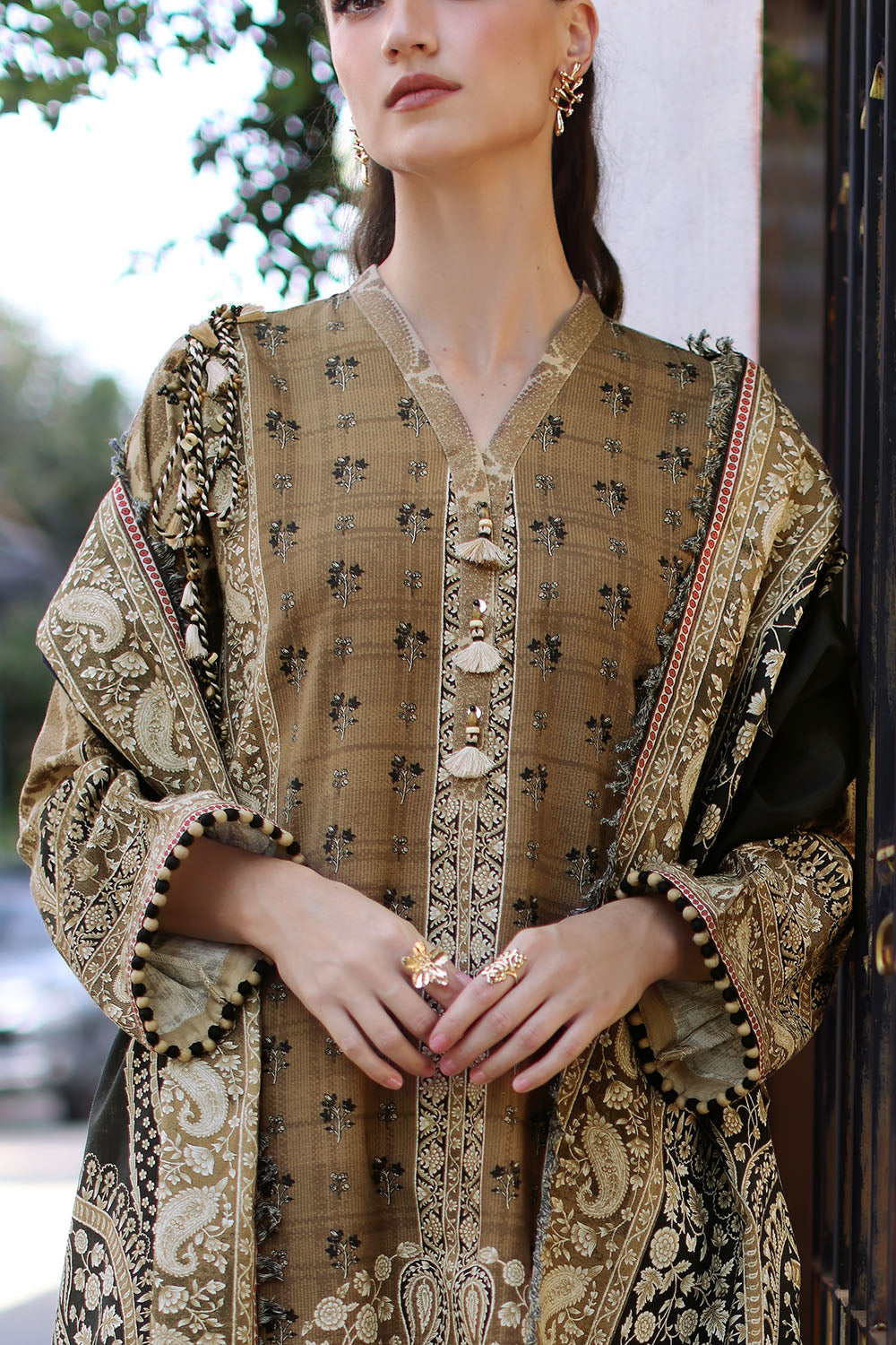 Printed-khaddar-dupatta-printed-khaddar-shirt-dyed-trouser-gulahmed-k-62013-close Gul Ahmed Winter 2026 3 Piece Printed Khaddar Suit with Printed Khaddar Dupatta– Printed-Khaddar-Dupatta-Printed-Khaddar-Shir