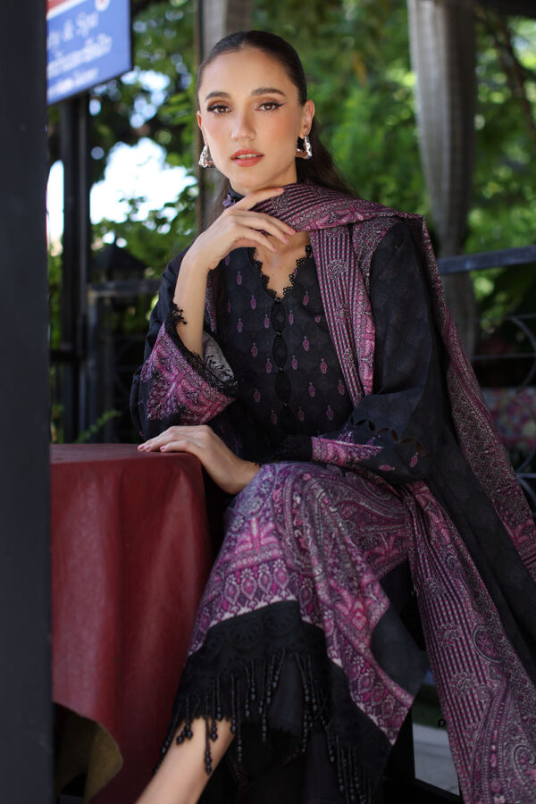 Printed-khaddar-dupatta-printed-khaddar-shirt-dyed-trouser-gulahmed-k-62014-close-1 Gul Ahmed Winter 2026 3 Piece Printed Khaddar Suit with Printed Khaddar Dupatta– Printed-Khaddar-Dupatta-Printed-Khaddar-Shir