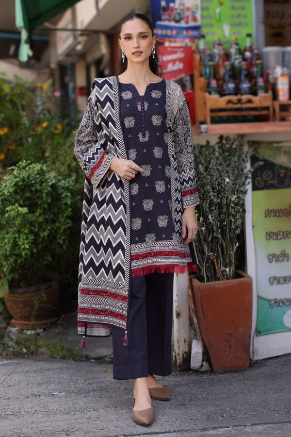 Printed-Khaddar-Dupatta-Printed-Khaddar-Shirt-Dyed-Trouser-Gulahmed-K-62036-Front Gul Ahmed Winter 2026 3 Piece Printed Khaddar Suit with Printed Khaddar Dupatta