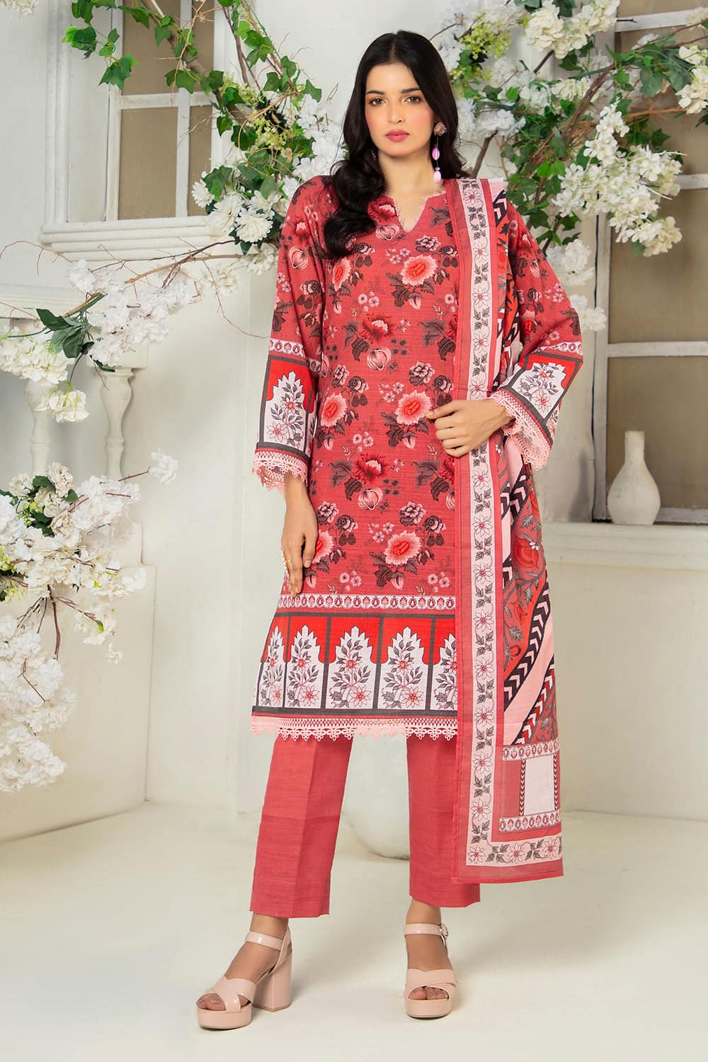 Printed-khaddar-dupatta-printed-khaddar-shirt-dyed-trouser-gulahmed-sd-52209-front Gul Ahmed Winter 2026 - 3 Piece Printed Khaddar Suit with Dupatta