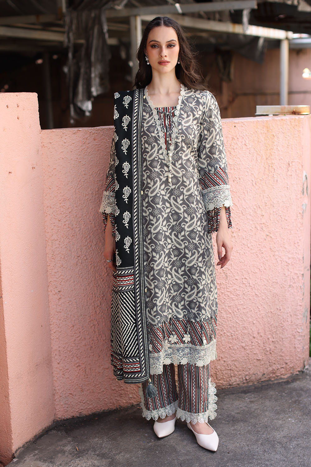 Printed-khaddar-dupatta-printed-khaddar-shirt-printed-trouser-gulahmed-k-62045-front Gul Ahmed Winter 2026 3 Piece Printed Khaddar Suit with Printed Khaddar Dupatta and Printed Trouser