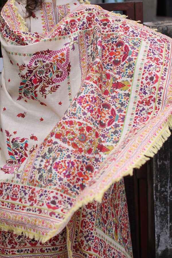 Printed-khaddar-dupatta-printed-khaddar-shirt-printed-trouser-gulahmed-k-62077-duppata Gul Ahmed Winter 2026 3 Piece Printed Khaddar Suit with Printed Khaddar Dupatta and Printed Trouser–