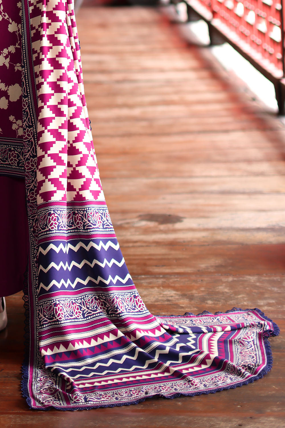 Printed-linen-dupatta-printed-linen-shirt-dyed-linen-trouser-gulahmed-lt-62001-duppata Gul Ahmed Winter 2026 3 Piece Printed Linen Suit with Printed Linen Dupatta– Printed-Linen-Dupatta-Printed-Linen-Shirt-Dye