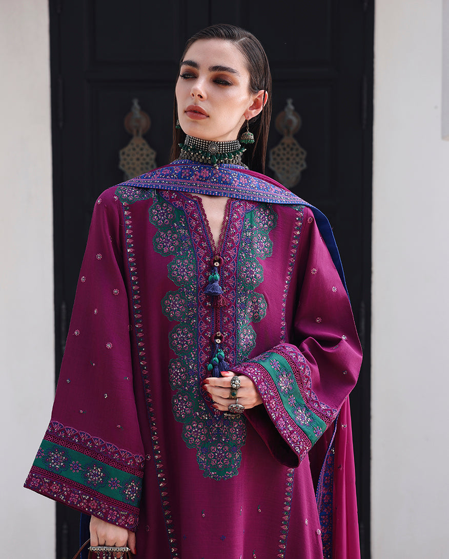 Reinarouge_2 Mushq Nuvera Silk Reina Rouge– ReinaRouge 2