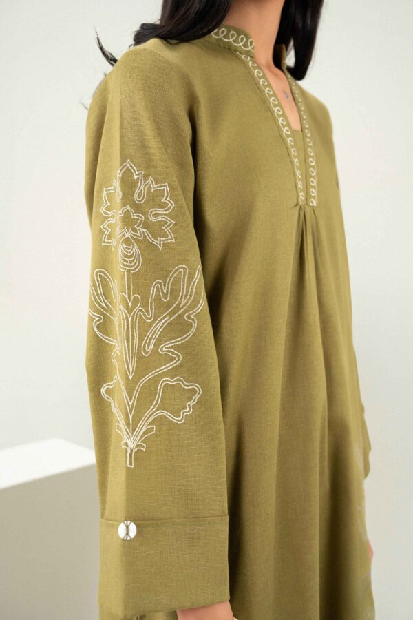 Nishat linen winter collection 2026 | embroidered shirt - st1se-pret26wv1-8 Nishat Linen Winter Collection 2026 | Embroidered Shirt - ST1SE-PRET26WV1-8 - Image 6