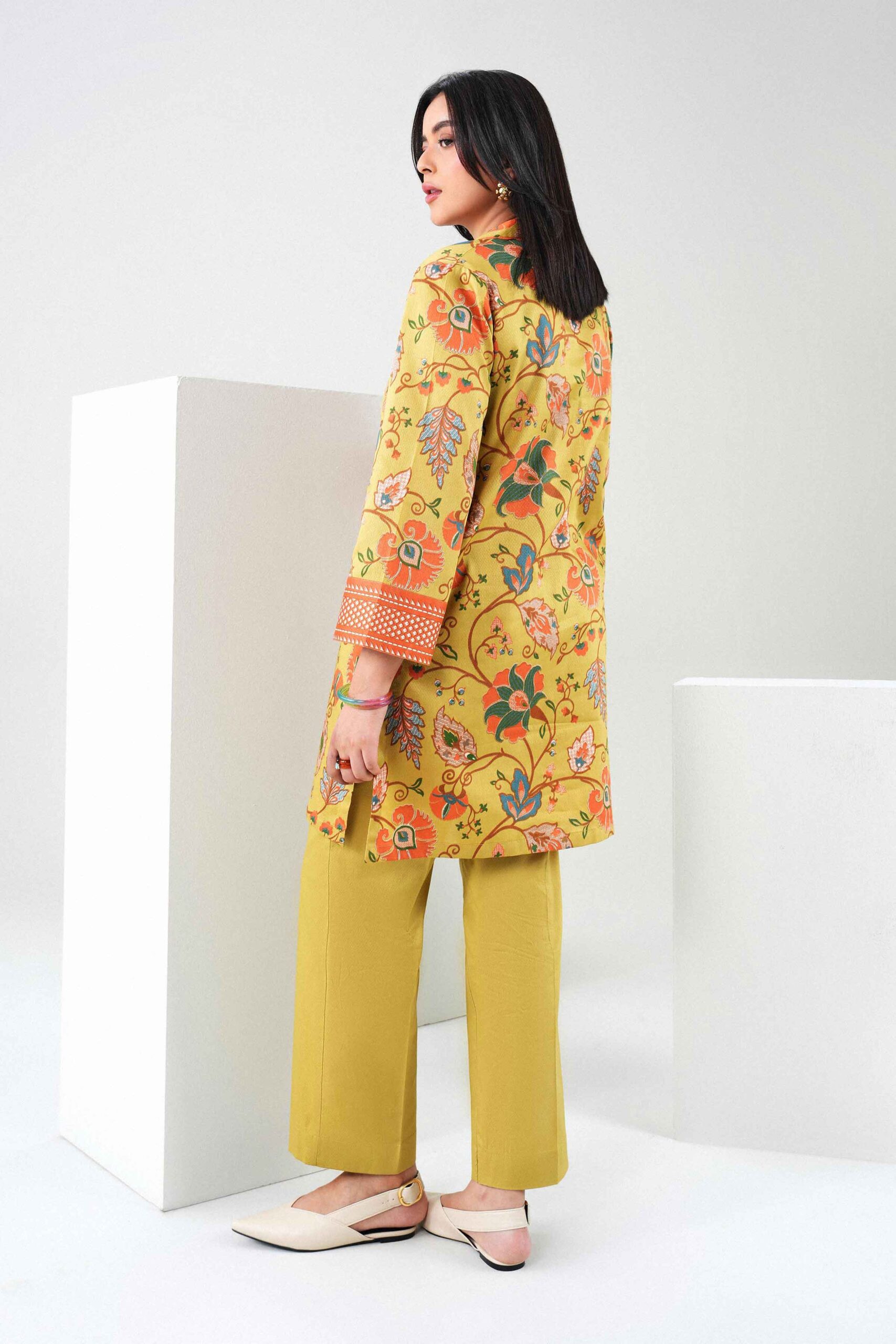 Nishat linen winter collection 2026 | 2 piece - printed suit - st2st-pret26wv1-2 Nishat Linen Winter Collection 2026 | 2 Piece - Printed Suit - ST2ST-PRET26WV1-2 - Image 3