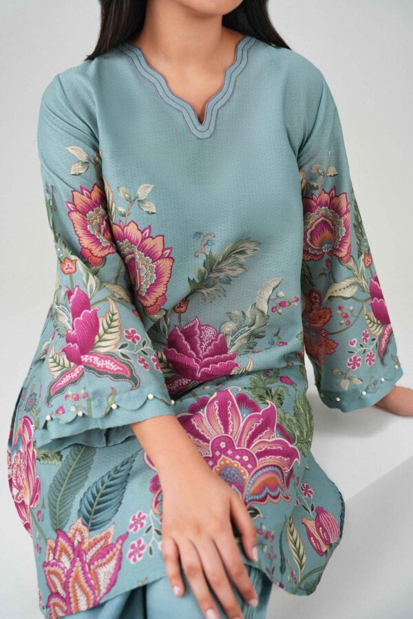 Nishat linen winter collection 2026 | 2 piece - printed suit - st2st-pret26wv1-4 Nishat Linen Winter Collection 2026 | 2 Piece - Printed Suit - ST2ST-PRET26WV1-4 - Image 6