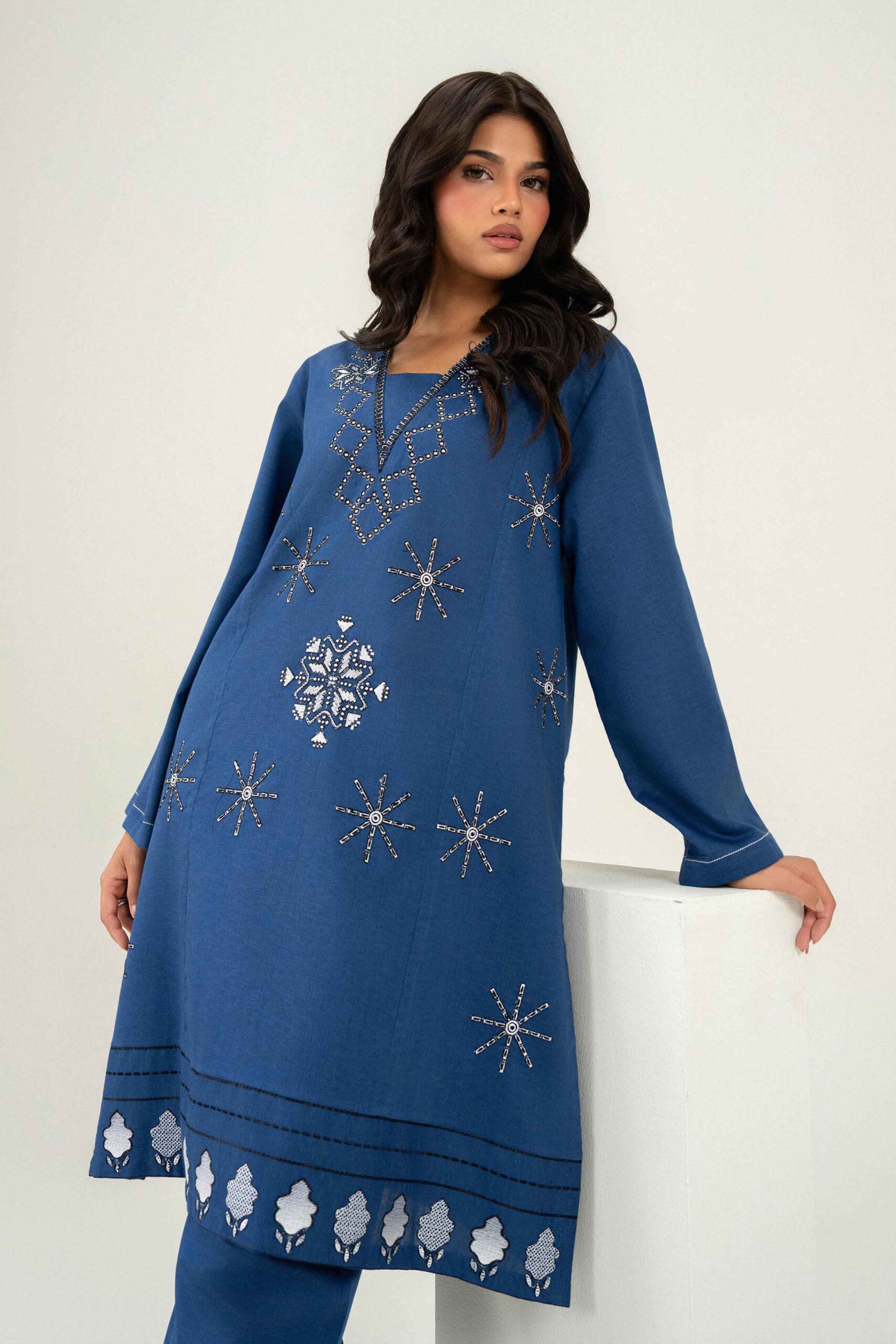 Nishat linen winter collection 2026 | 2 piece - embroidered suit - st2ste-pret26wv1-2 Nishat Linen Winter Collection 2026 | 2 Piece - Embroidered Suit - ST2STE-PRET26WV1-2 - Image 4