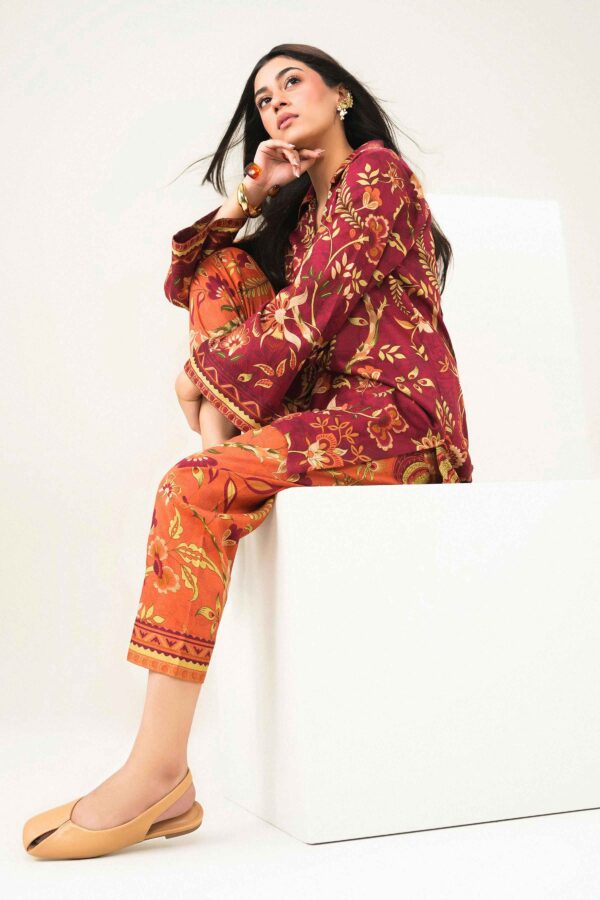 Alternative view of Nishat Linen Winter Collection 2026 | 2 Piece - Printed Embroidered Suit - ST2STE-PRET26WV1-7