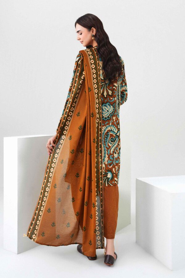 Nishat linen winter collection 2026 | 3 piece - printed suit - st3p-pret26wv1-5 Nishat Linen Winter Collection 2026 | 3 Piece - Printed Suit - ST3P-PRET26WV1-5 - Image 3