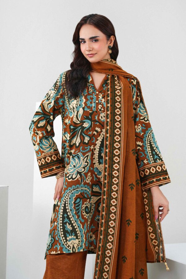 Nishat linen winter collection 2026 | 3 piece - printed suit - st3p-pret26wv1-5 Nishat Linen Winter Collection 2026 | 3 Piece - Printed Suit - ST3P-PRET26WV1-5 - Image 4