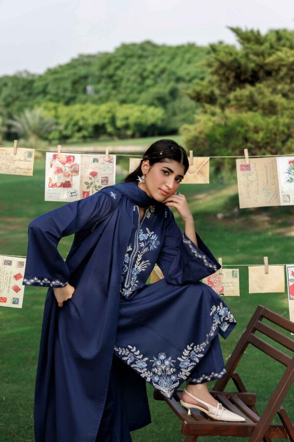 Nishat linen winter collection 2026 | 3 piece - embroidered suit - st3pe-pret26wv1-23 Nishat Linen Winter Collection 2026 | 3 Piece - Embroidered Suit - ST3PE-PRET26WV1-23 - Image 4