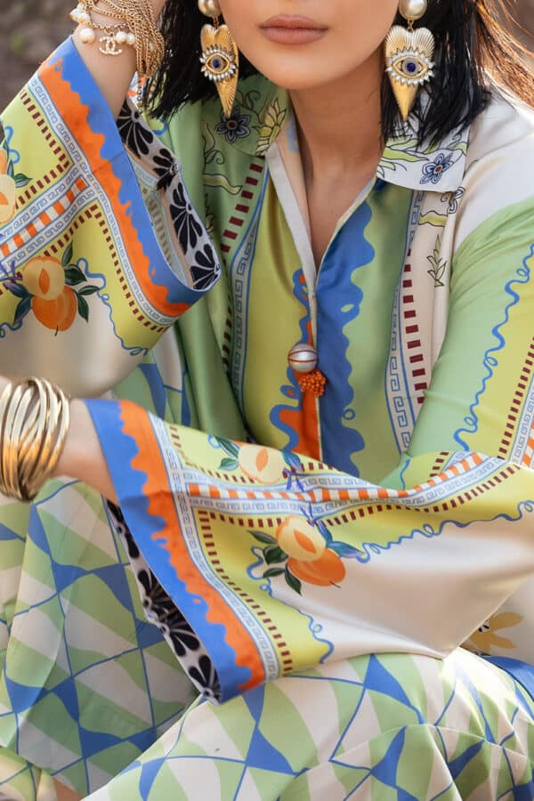Silk-dupatta-silk-shirt-silk-trouser-gulahmed-ts-52004-close-1 Gul Ahmed Winter 2026 - 2 Piece Printed Charmeuse Silk Suit with Trouser– Silk-Dupatta-Silk-Shirt-Silk-Trouser-Gulahmed