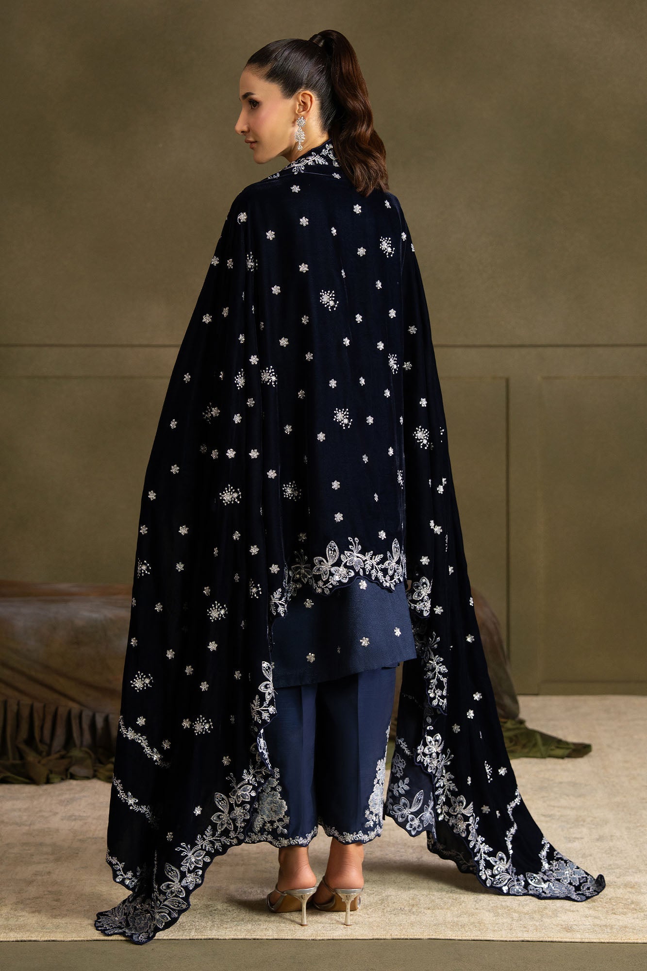 Untitled-1_0002_aks03332 Wedding Festive Cross Stitch | SPARKLING FLEUR-3PC FANCY YARN EMBROIDERED SUIT– Untitled-1 0002 AKS03332