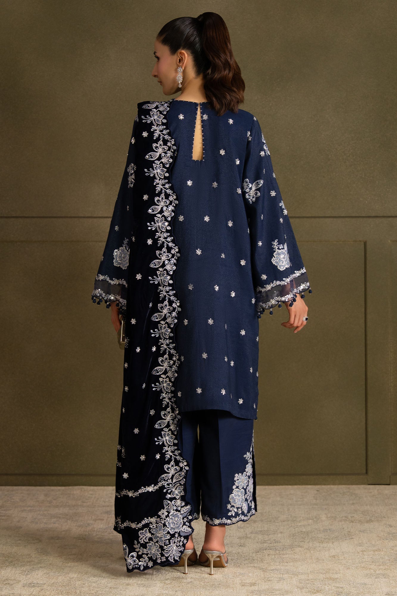 Untitled-1_0008_aks03306 Wedding Festive Cross Stitch | SPARKLING FLEUR-3PC FANCY YARN EMBROIDERED SUIT– Untitled-1 0008 AKS03306