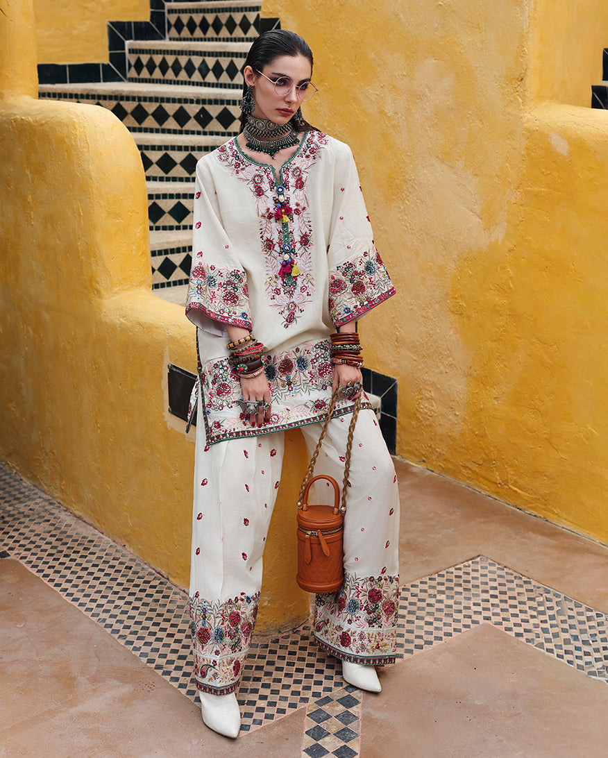 Viviennerose_5 Mushq Nuvera Silk Vivienne Rose– VivienneRose 5