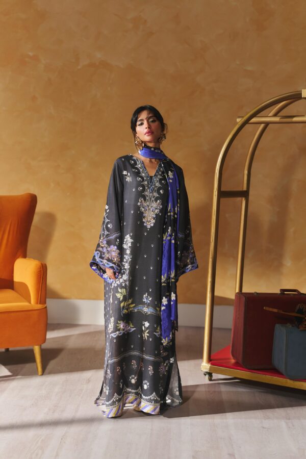 Zarha Nur Kaftaan Midnight Reverie