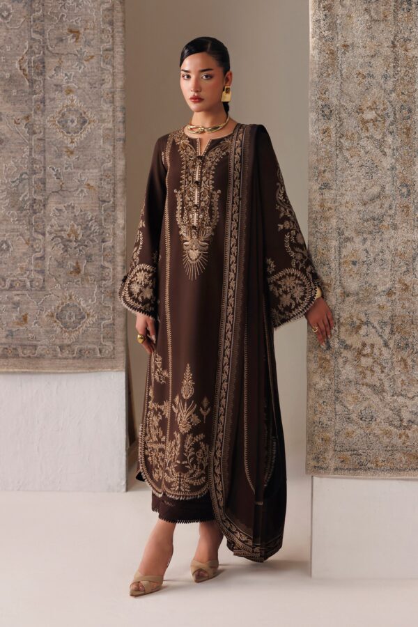 Qline linen '26 qalamkar | qlw-04 shaheen– detail view 7 Qline Linen '26 Qalamkar | QLW-04 SHAHEEN– detail view 7