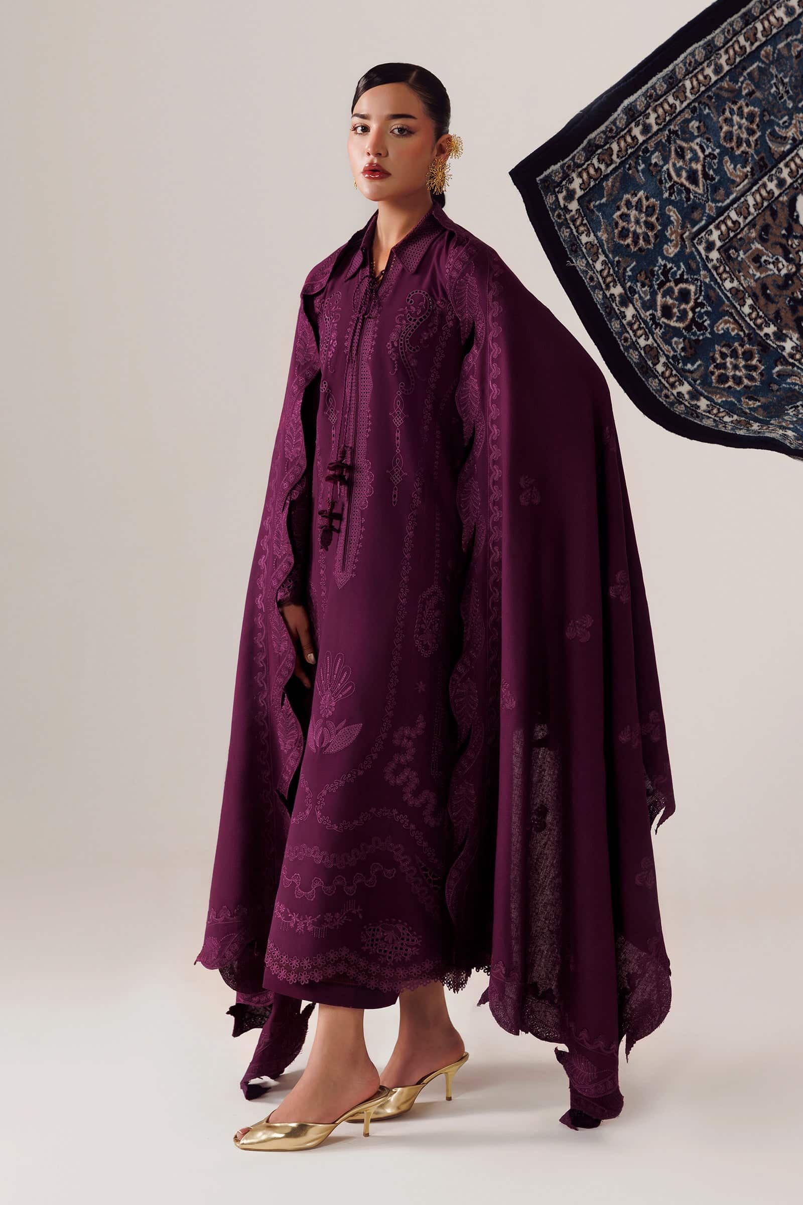 Qline linen '26 qalamkar | qlw-07 maheen– detail view 2 Qline Linen '26 Qalamkar | QLW-07 MAHEEN– detail view 2