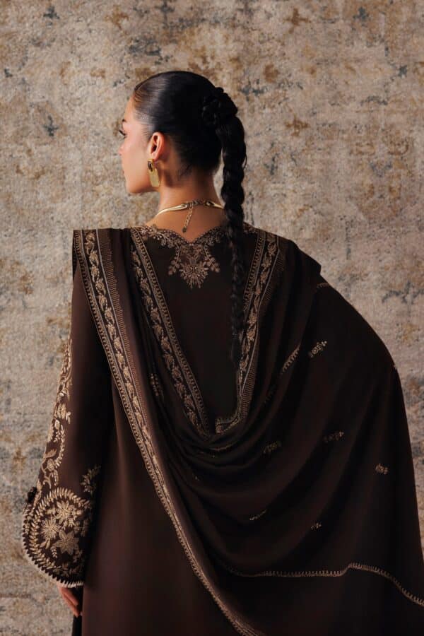 Qline linen '26 qalamkar | qlw-04 shaheen– detail view 3 Qline Linen '26 Qalamkar | QLW-04 SHAHEEN– detail view 3