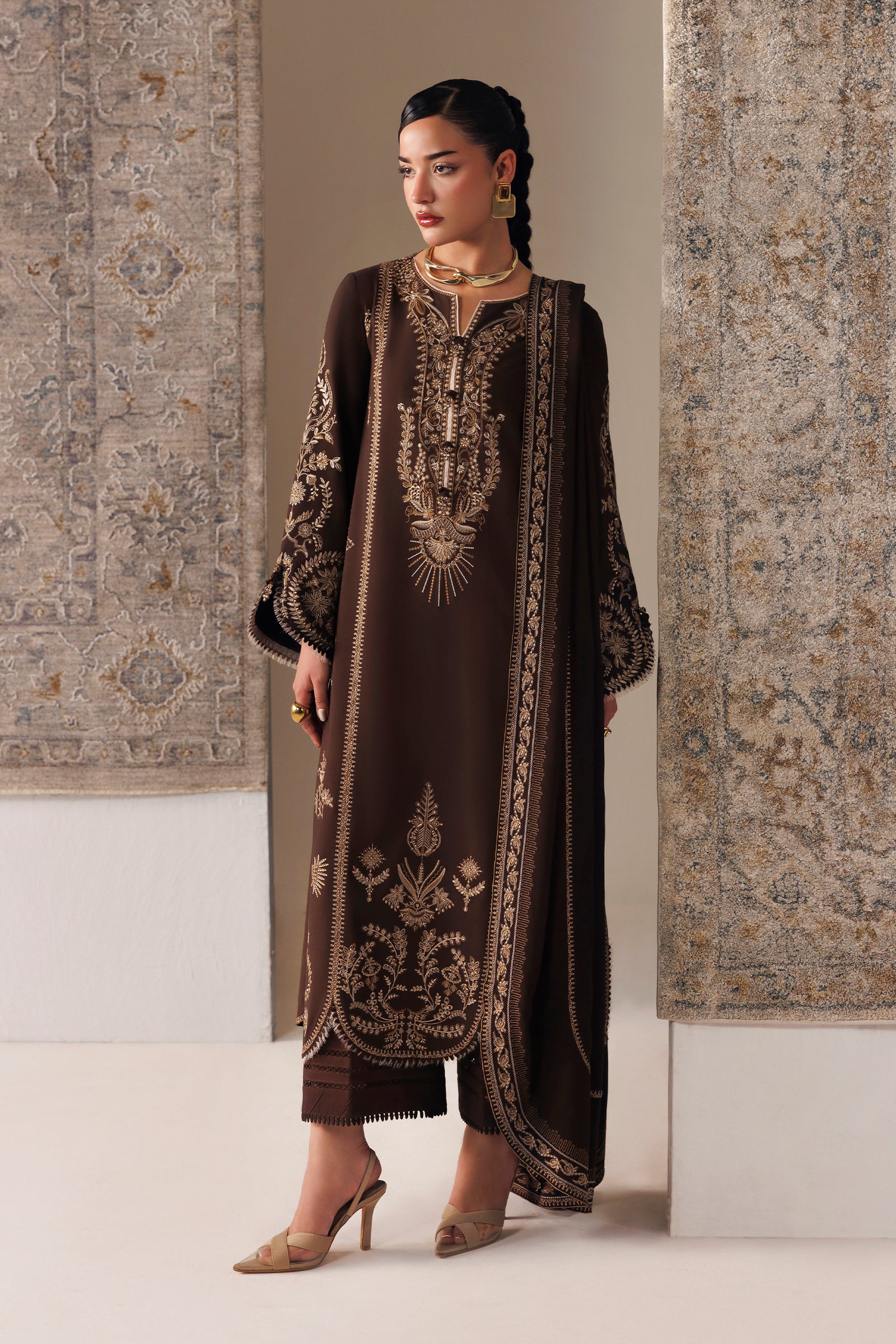 Qline linen '26 qalamkar | qlw-04 shaheen– alternate view Qline Linen '26 Qalamkar | QLW-04 SHAHEEN– alternate view