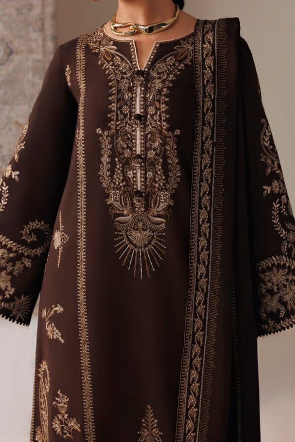 Qline linen '26 qalamkar | qlw-04 shaheen– detail view 2 Qline Linen '26 Qalamkar | QLW-04 SHAHEEN– detail view 2