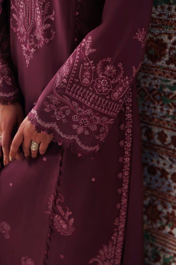 Qline linen '26 qalamkar | qlw-14 farwa– detail view 7 Qline Linen '26 Qalamkar | QLW-14 FARWA– detail view 7