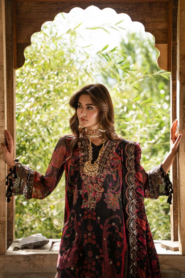 Charizma vasal winter v2 2026 3-pc unstitched embroidered chiffon collection vslw6-16– detail view 5 Charizma Vasal Winter V2 2026 3-PC Unstitched Embroidered Chiffon Collection VSLW6-16– detail view 5