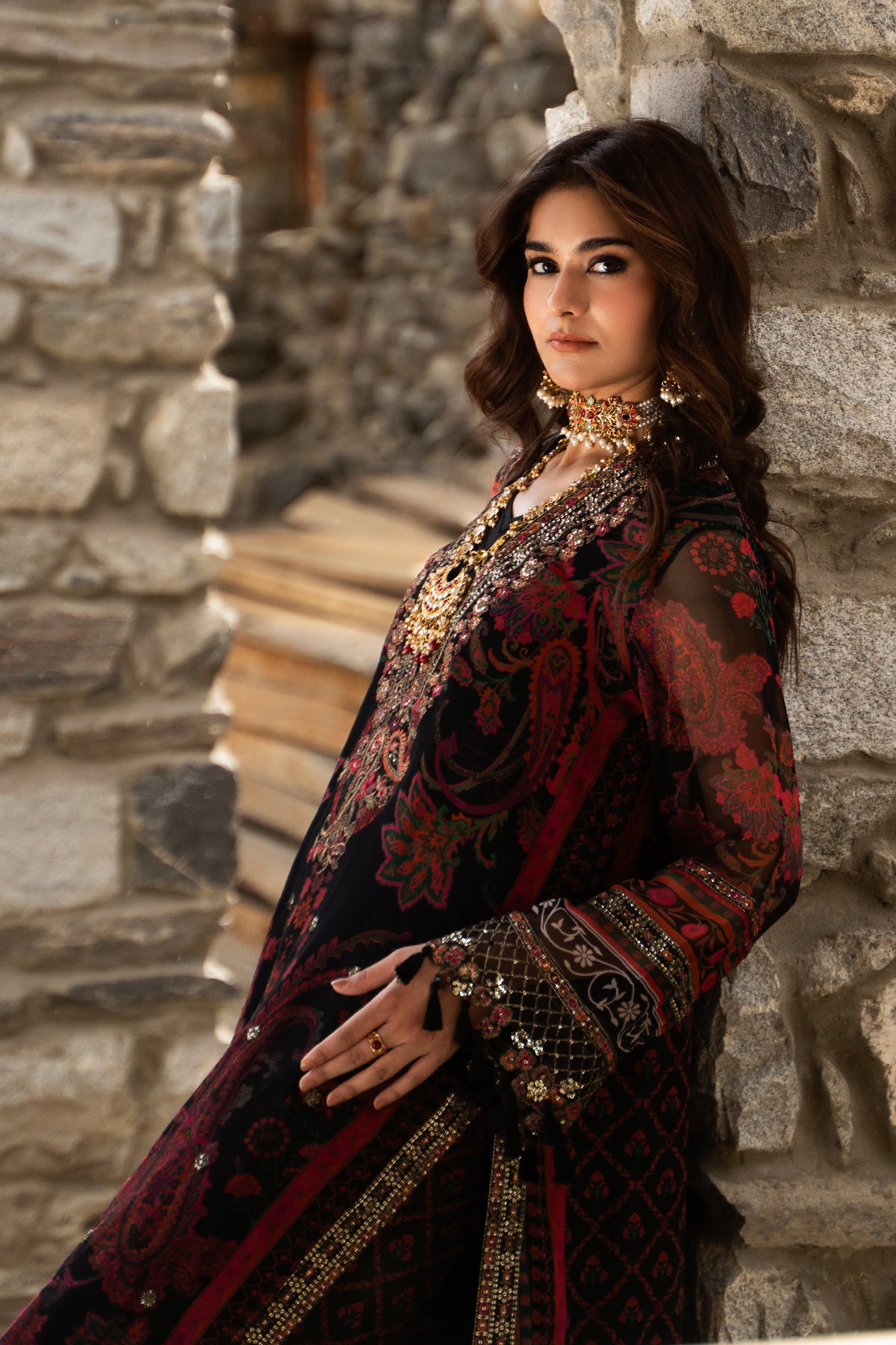 Charizma vasal winter v2 2026 3-pc unstitched embroidered chiffon collection vslw6-16– detail view 9 Charizma Vasal Winter V2 2026 3-PC Unstitched Embroidered Chiffon Collection VSLW6-16– detail view 9