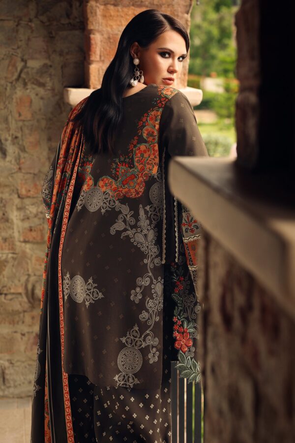 052a5645 Charizma Combination Collection 3-PC Unstitched Embroidered Linen Collection CCW7-15– 052A5645