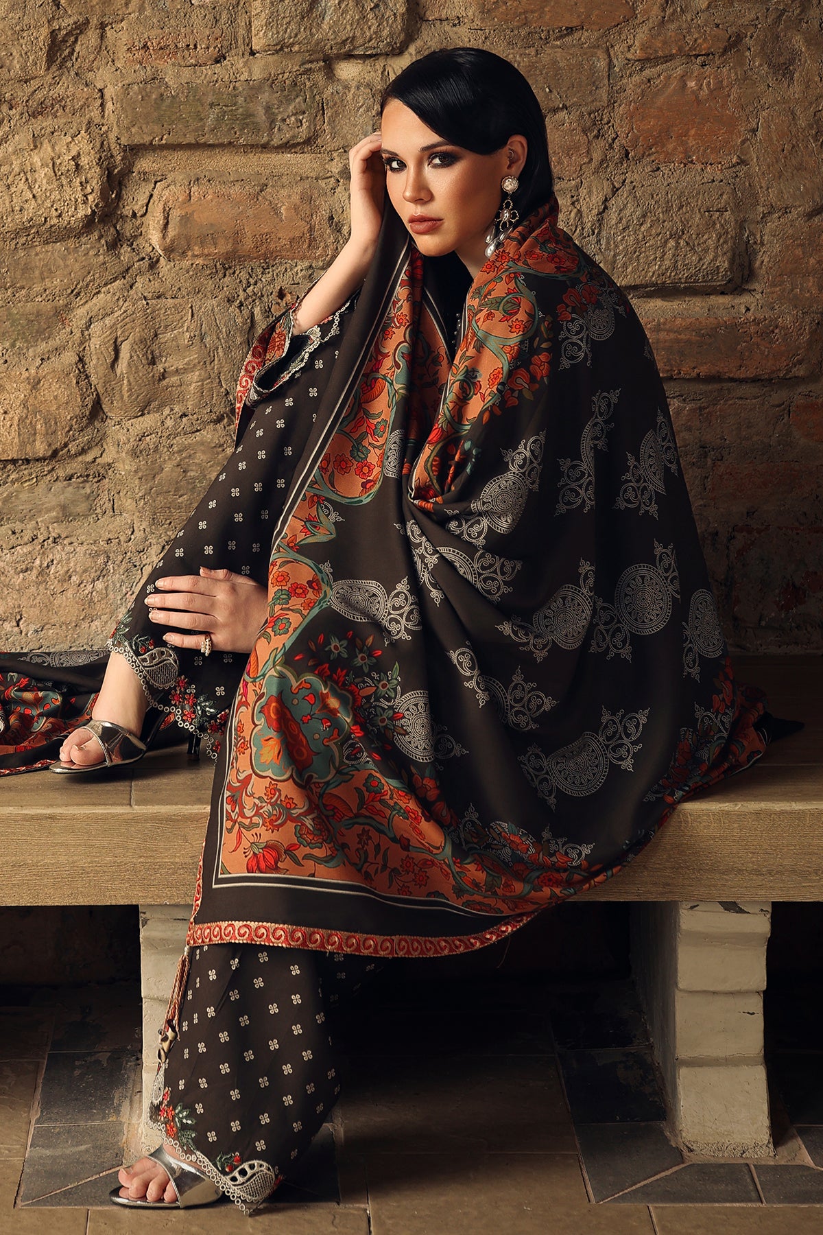 052a5650 Charizma Combination Collection 3-PC Unstitched Embroidered Linen Collection CCW7-15– 052A5650