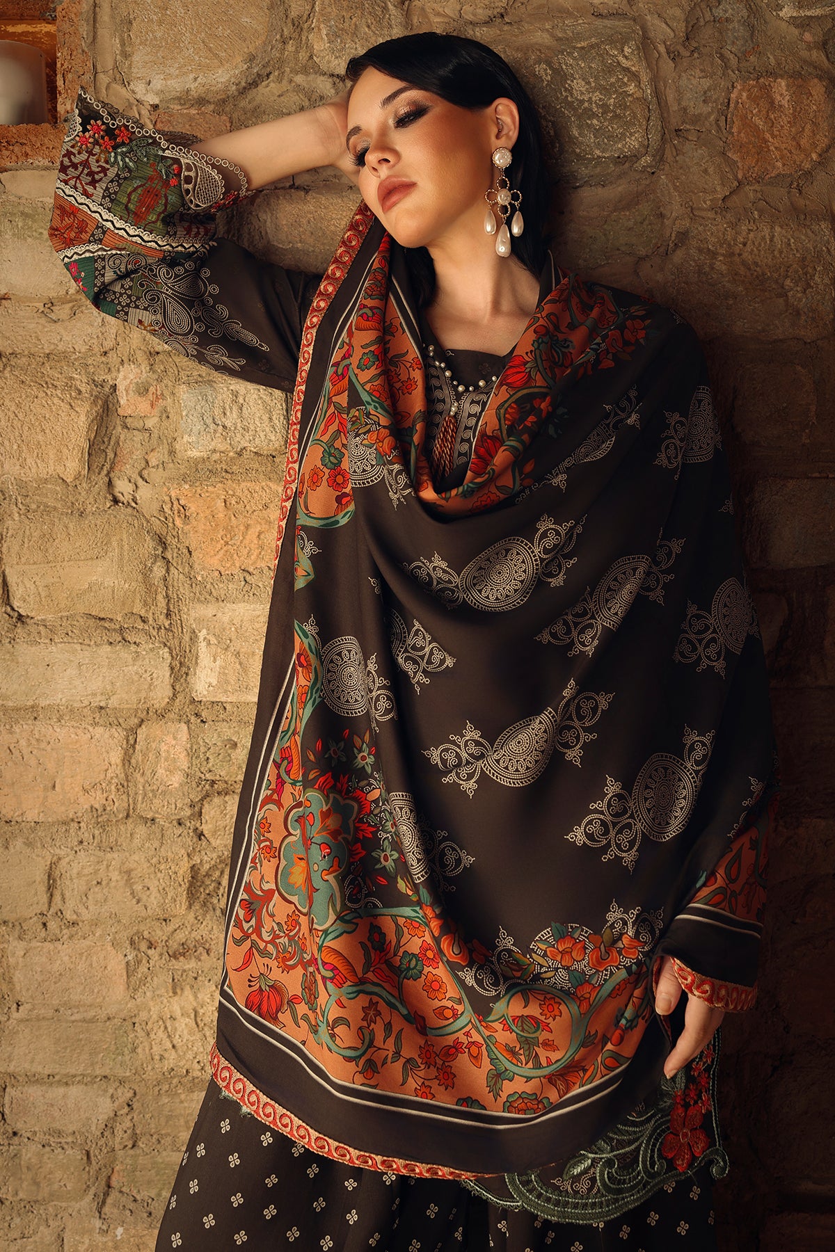 Charizma combination collection 3-pc unstitched embroidered linen collection ccw7-15– 052a Charizma Combination Collection 3-PC Unstitched Embroidered Linen Collection CCW7-15– 052A