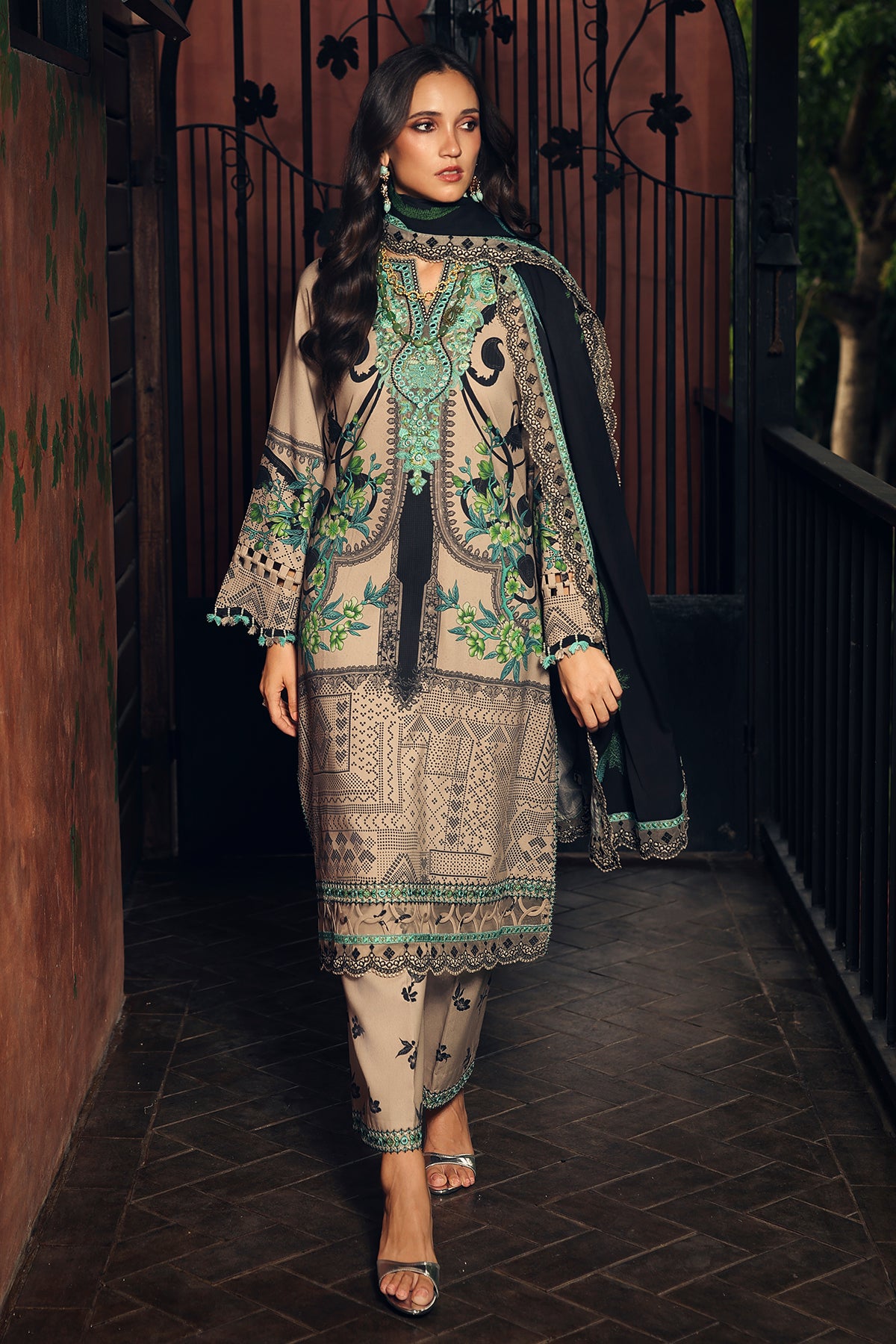 Charizma aniq winter collection 3-pc unstitched embroidered linen collection anw7-19 Charizma Aniq Winter Collection 3-PC Unstitched Embroidered Linen Collection ANW7-19