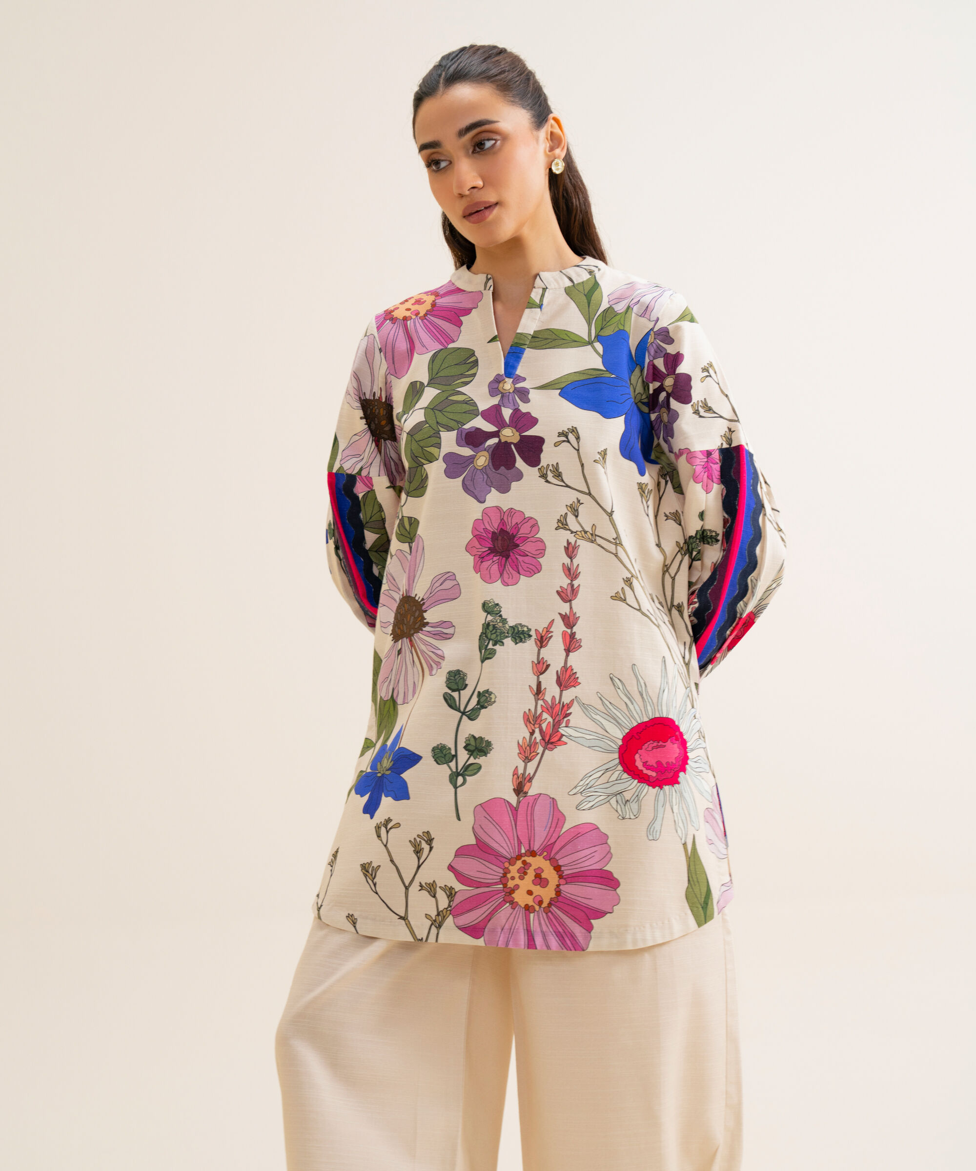 0u2tdds26v93_5 Sapphire Unstitched Fall Winter 26 2 Piece - Printed Light Khaddar Suit | 0U2TDDS26V93– 0U2TDDS26V93 5