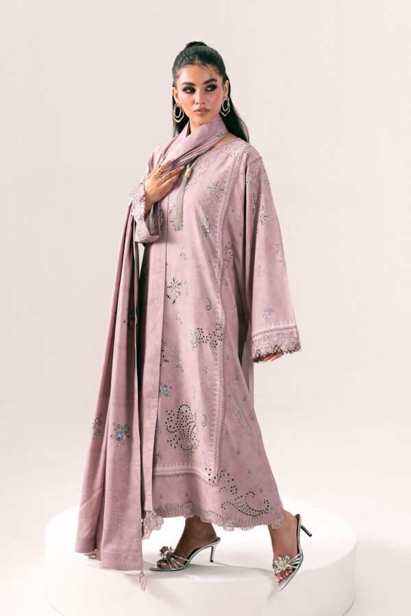 Qalamkar QPrints Winter 26 QPW-08 (B) Waniya– 12 6 Qalamkar QPrints Winter 26 QPW-08 (B) Waniya– 12 6