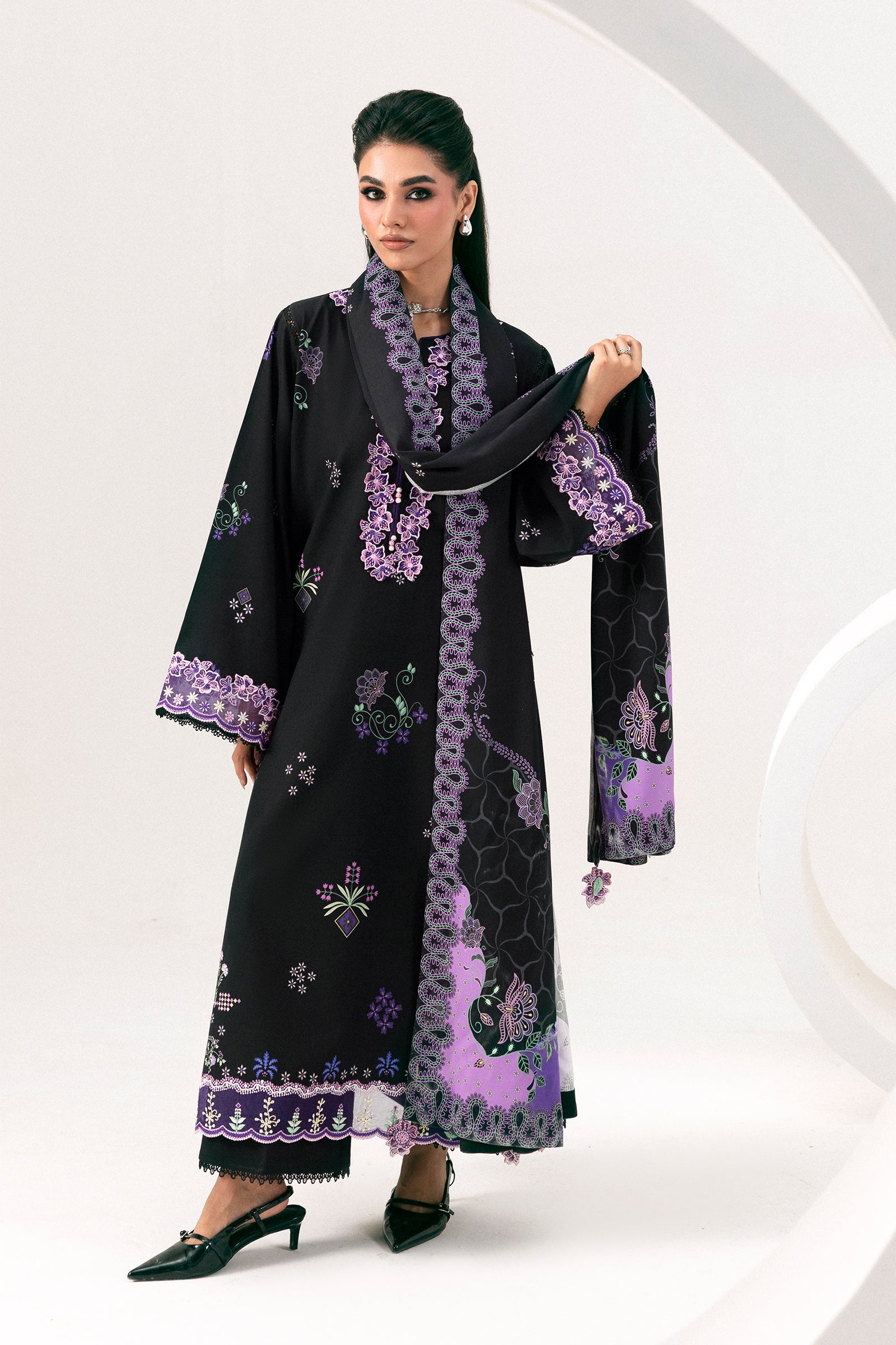 Qalamkar qprints winter 26 qpw-09 (b) sajal– 14 4 Qalamkar QPrints Winter 26 QPW-09 (B) Sajal– 14 4