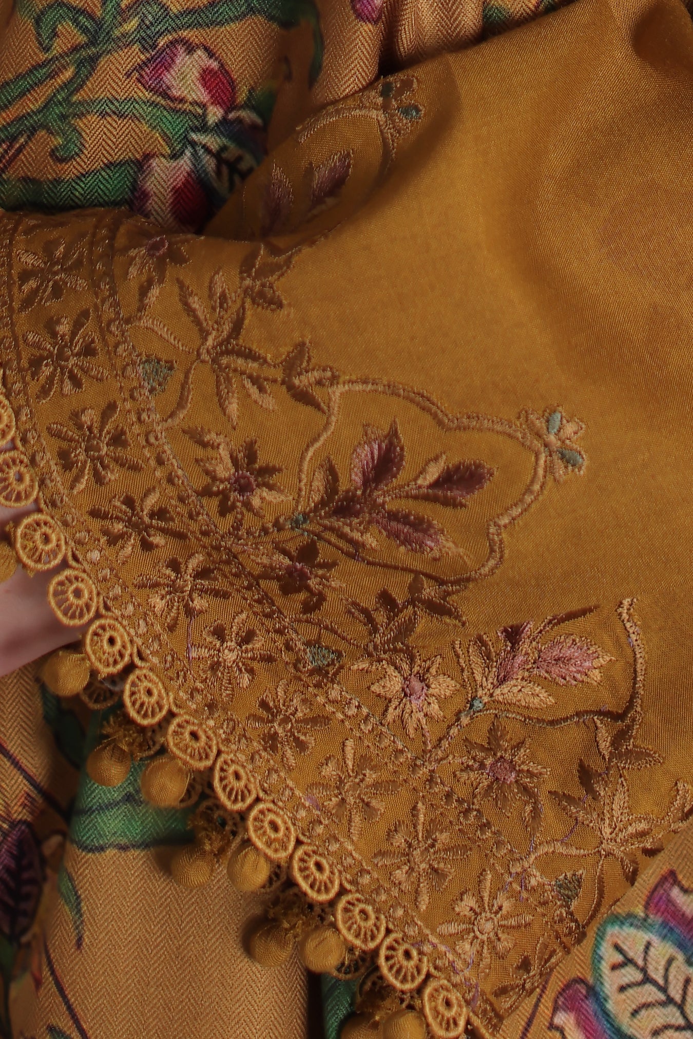 Noor by saadia asad winter embroidered printskhas 26 d4 b - mustard ochre– detail view 4 Noor by Saadia Asad Winter Embroidered Printskhas 26 D4 B - Mustard Ochre– detail view 4