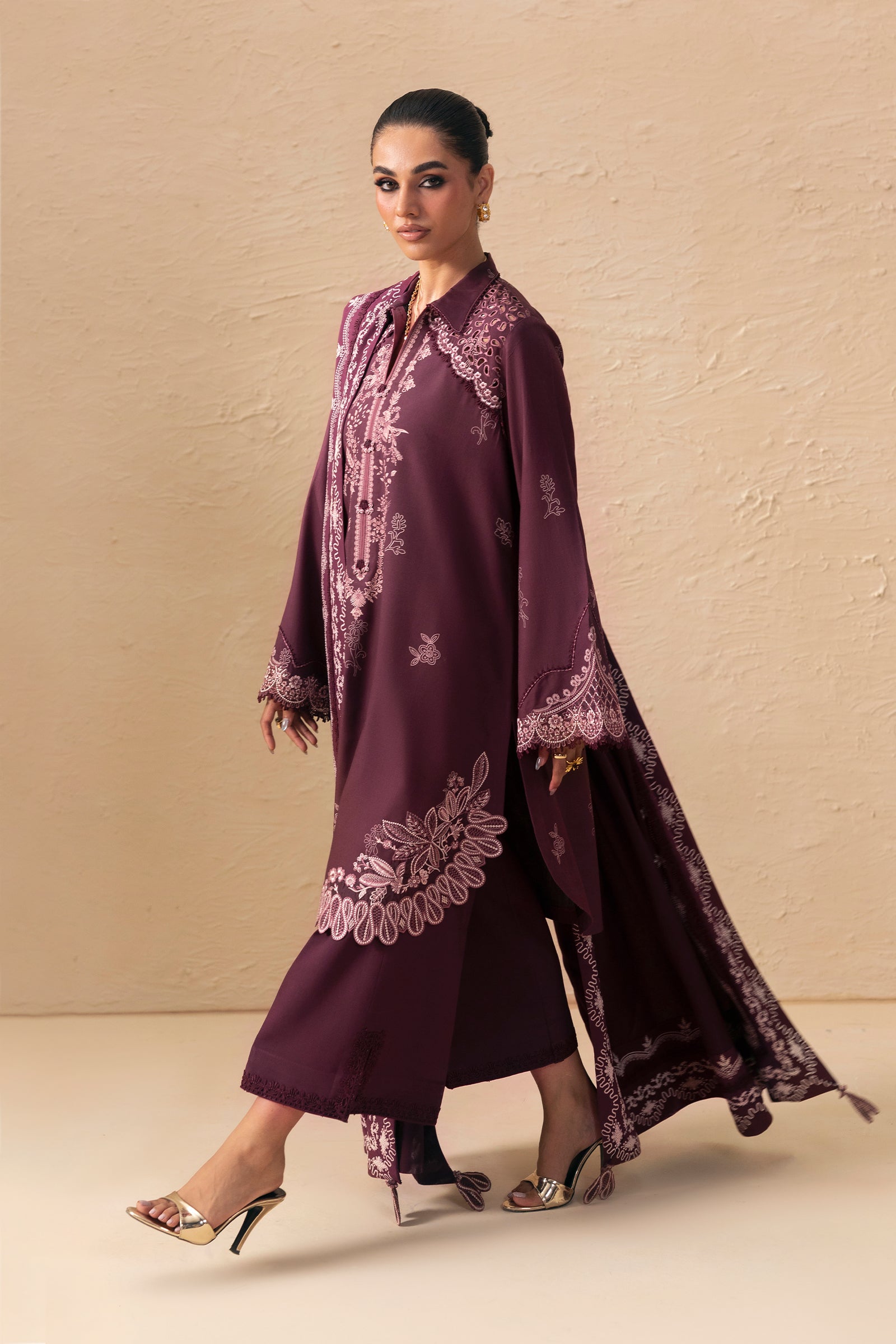 Qalamkar qprints winter 26 qpw-02 (b) veena– 16 3 Qalamkar QPrints Winter 26 QPW-02 (B) Veena– 16 3