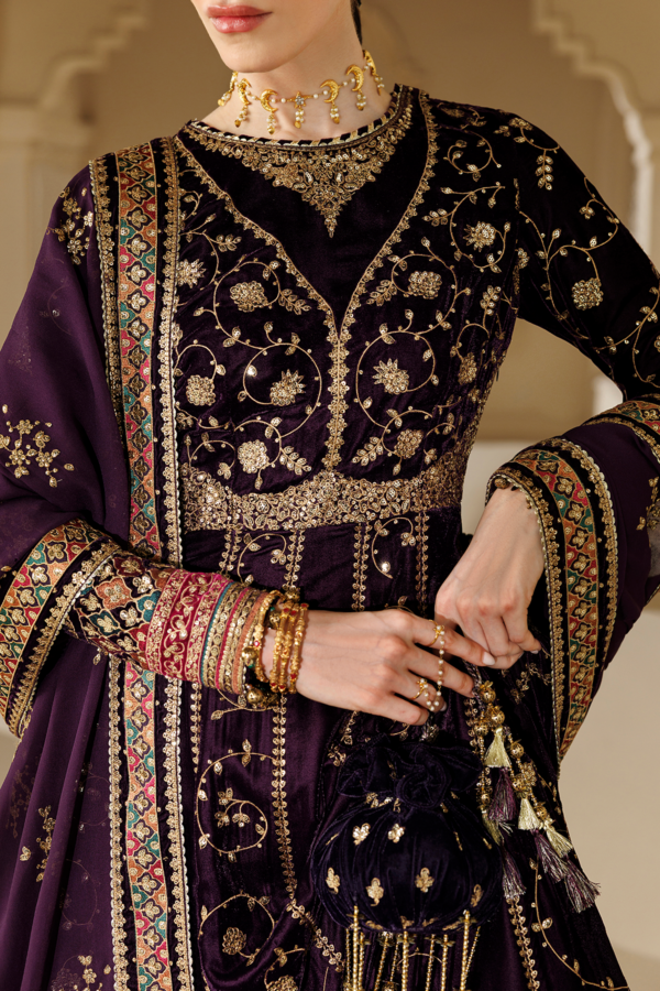 1l8a3660 Jazmin Chandni Velvet Formals 26 Embroidered Velvet Formal CVF26-D03– 1L8A3660