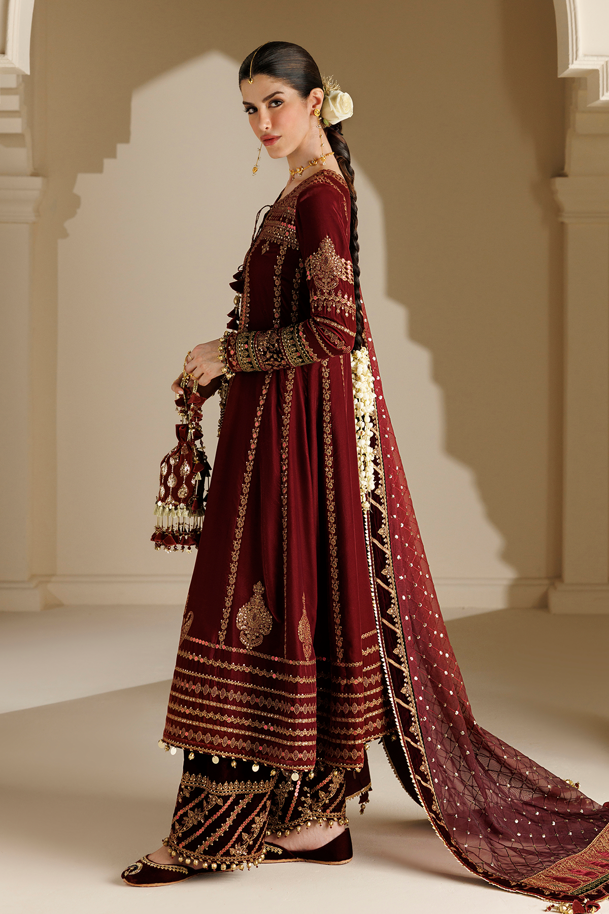 1l8a4336 Jazmin Chandni Velvet Formals 26 Embroidered Velvet Formal CVF26-D10– 1L8A4336