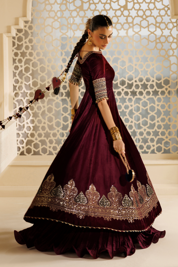 1L8A4618 Jazmin Chandni Velvet Formals 26 Embroidered Velvet Formal CVF26-D04– 1L8A4618